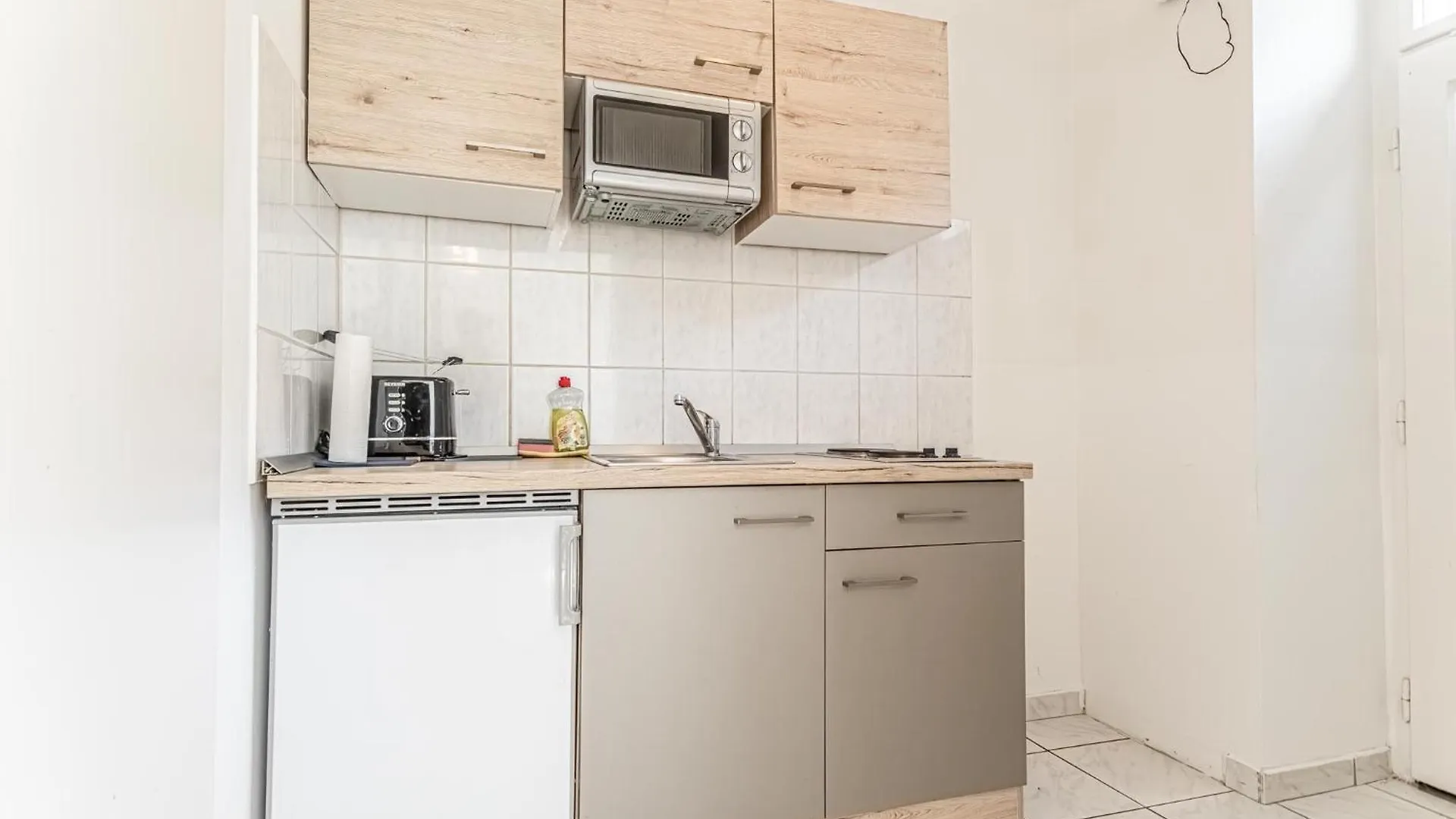 City Vibes: 1Br Apt, 10 Min To Westbahnhof Vienna